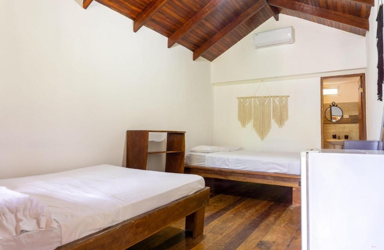 Cabinas Playa Surf Hostel Playa Santa Teresa  Eksteriør billede