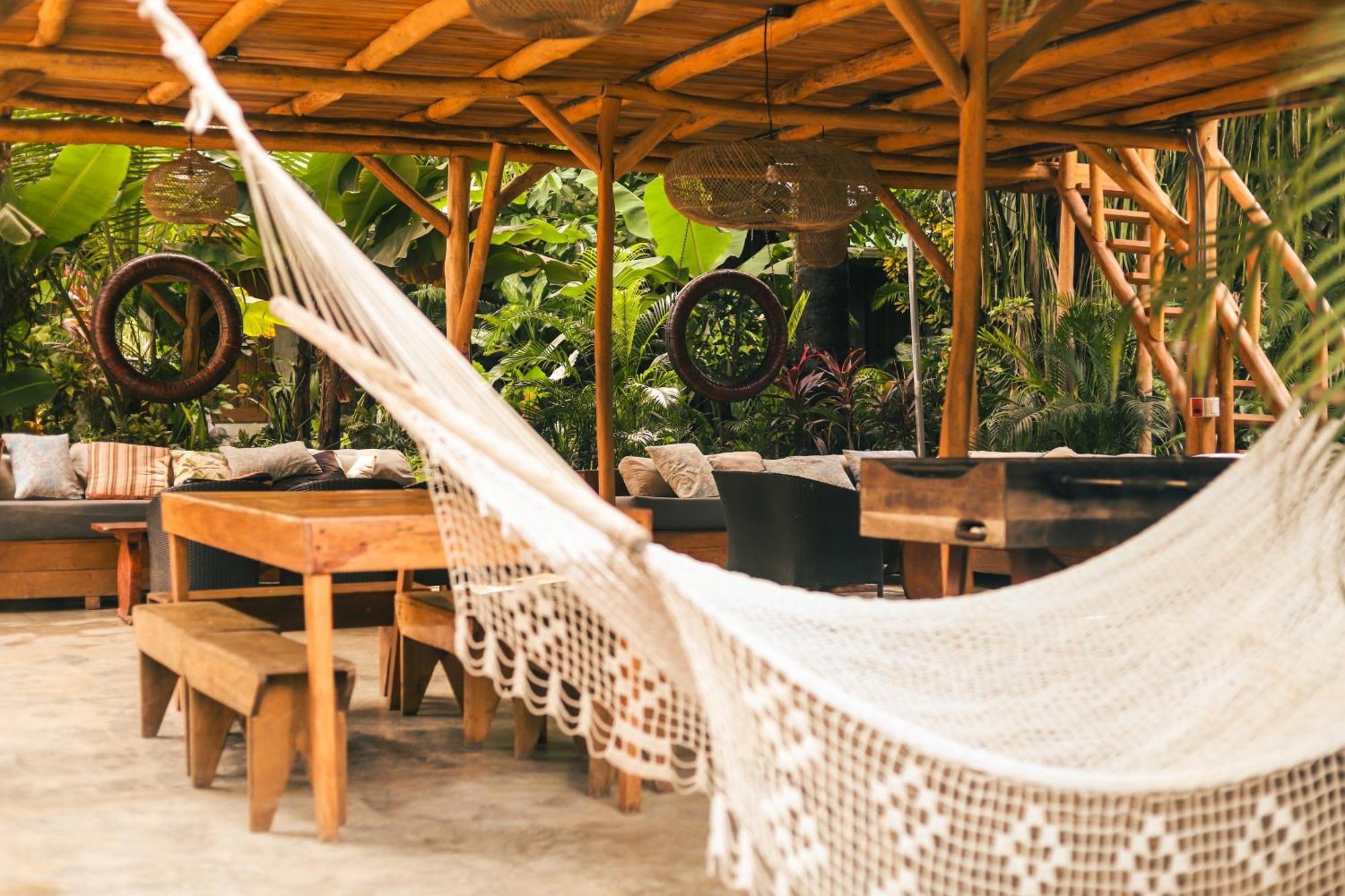 Cabinas Playa Surf Hostel Playa Santa Teresa  Eksteriør billede