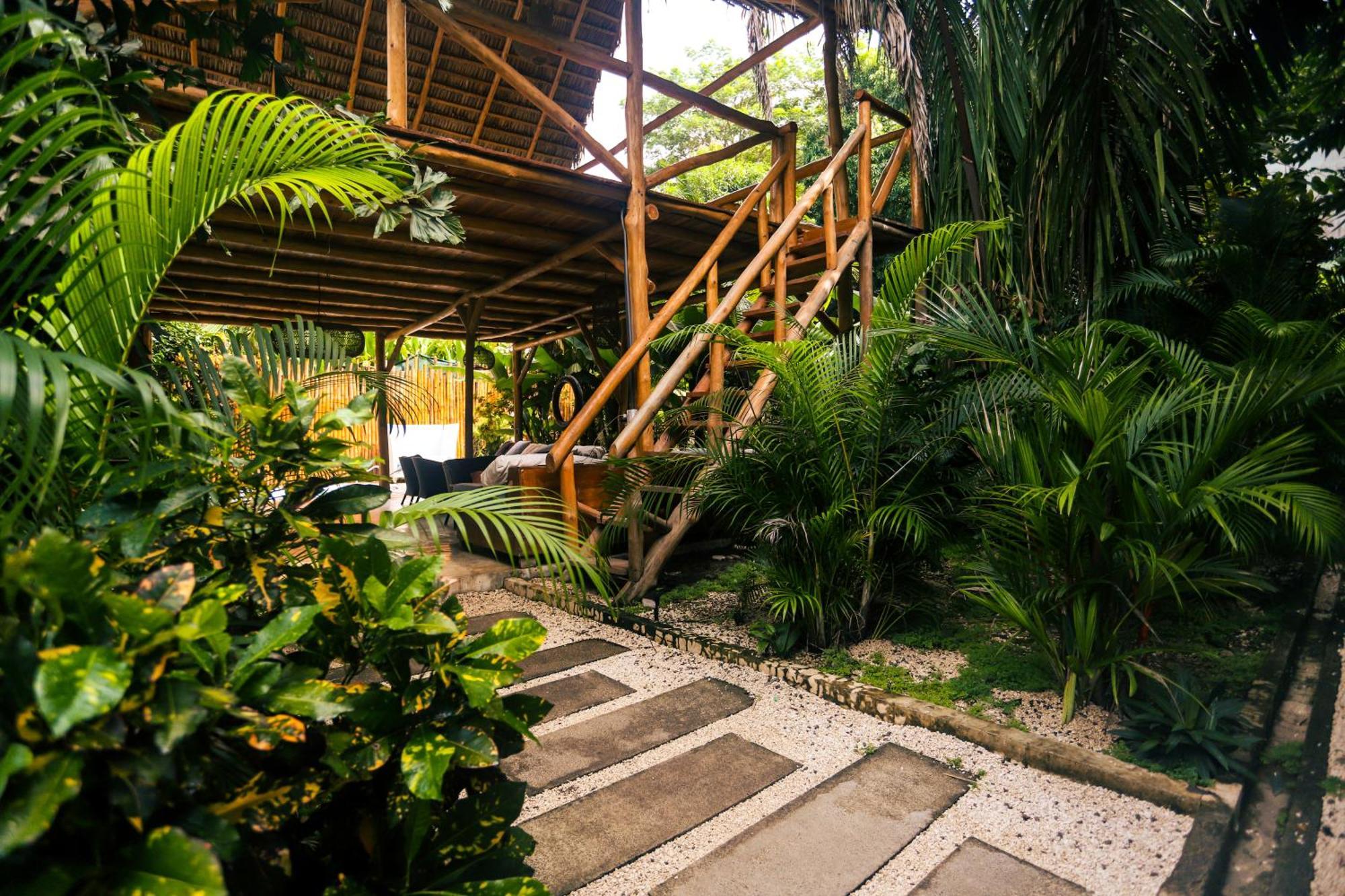 Cabinas Playa Surf Hostel Playa Santa Teresa  Eksteriør billede